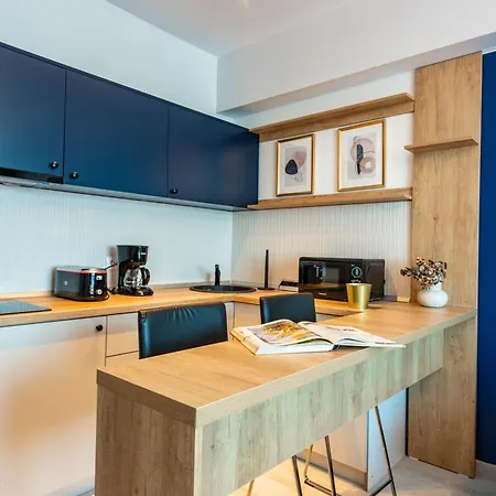 Blue Rin Free Parking