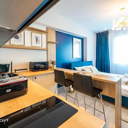 Blue Rin Free Parking * Bucarest